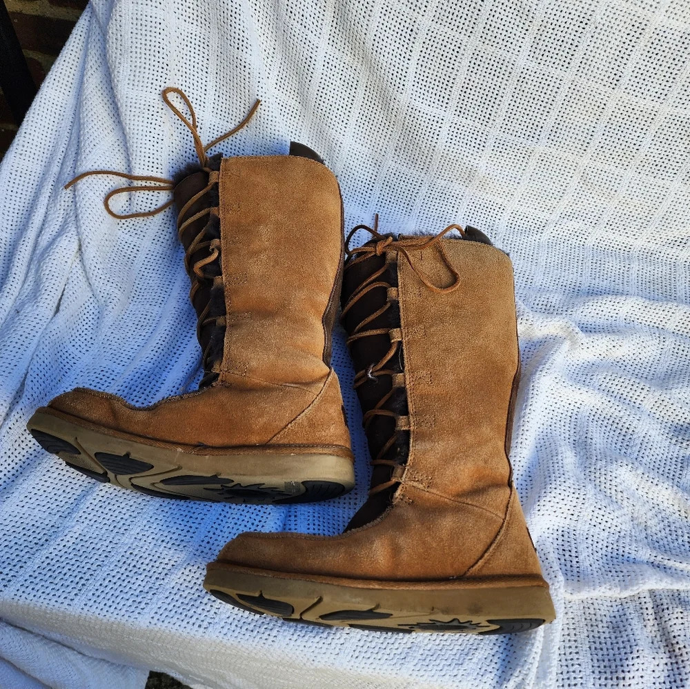Ugg Whitley Moccasin shearling boots 6 - Picture 9 of 16
